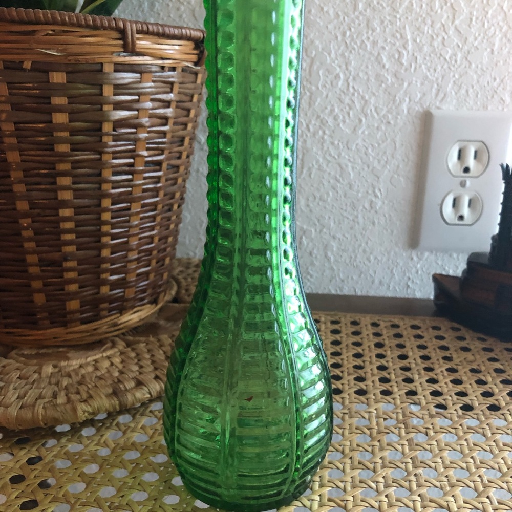 MCM Rare CFG Paneled Ribbed Emerald Green Vase - Picture 4 of 8